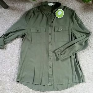 NWT Breeze Ever Long sleeve Button down shirt